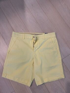 Chaps Yellow Flat-Front Men's Chino Shorts 32 NWOT